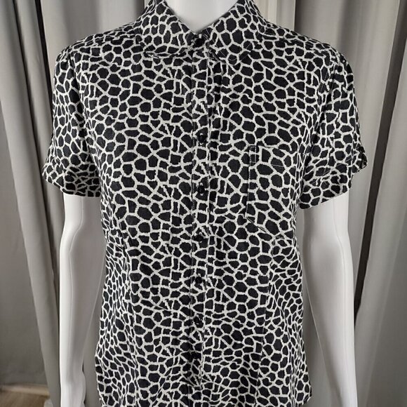 Kim Rogers Petite 100% Linen Black White Pattern Button Down Shirt Size PS - Picture 2 of 11